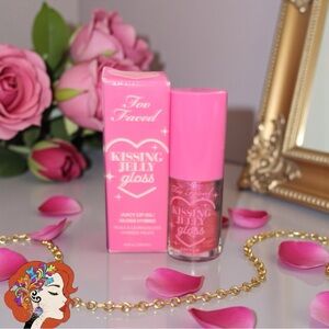 Too Faced Kissing Jelly Gloss - Bubblegum